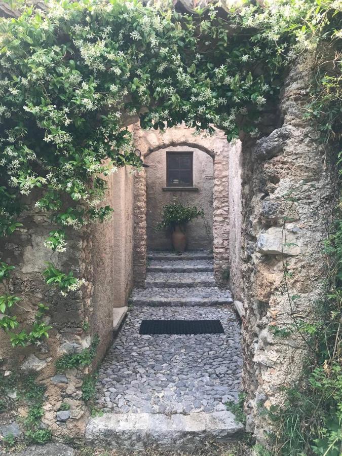 מוראנו קלאברו Agriturismo Colloreto מראה חיצוני תמונה